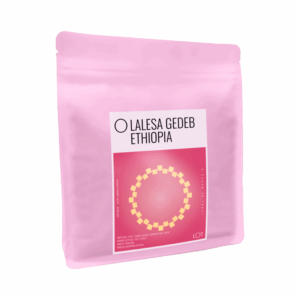 Výberová káva z Etiópie čerstvo pražená v LOT roastery.